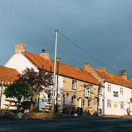 Exelby Dragon Bed & Breakfast 3*
