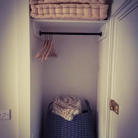 Exelby Dragon Bed & Breakfast 3*