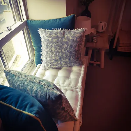 Bed & Breakfast Exelby Dragon 3*