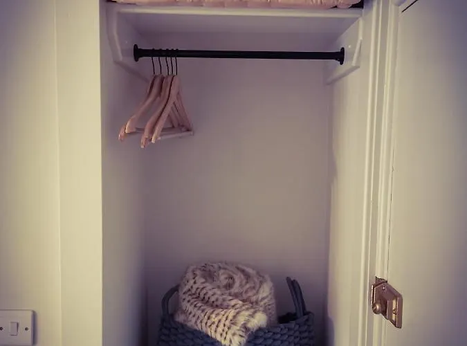 Exelby Dragon Bed & Breakfast 3*