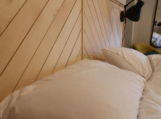 Exelby Dragon Bed & Breakfast 3*