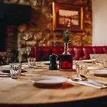 Exelby Dragon Bed and Breakfast 3*