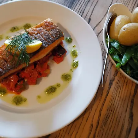 Exelby Dragon Leeming Bar