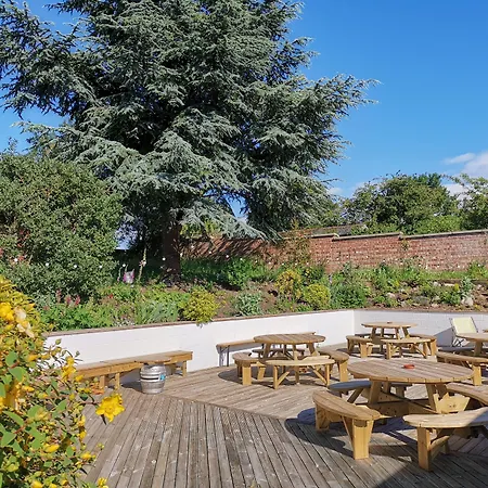 Alojamento de Acomodação e Pequeno-almoço Exelby Dragon